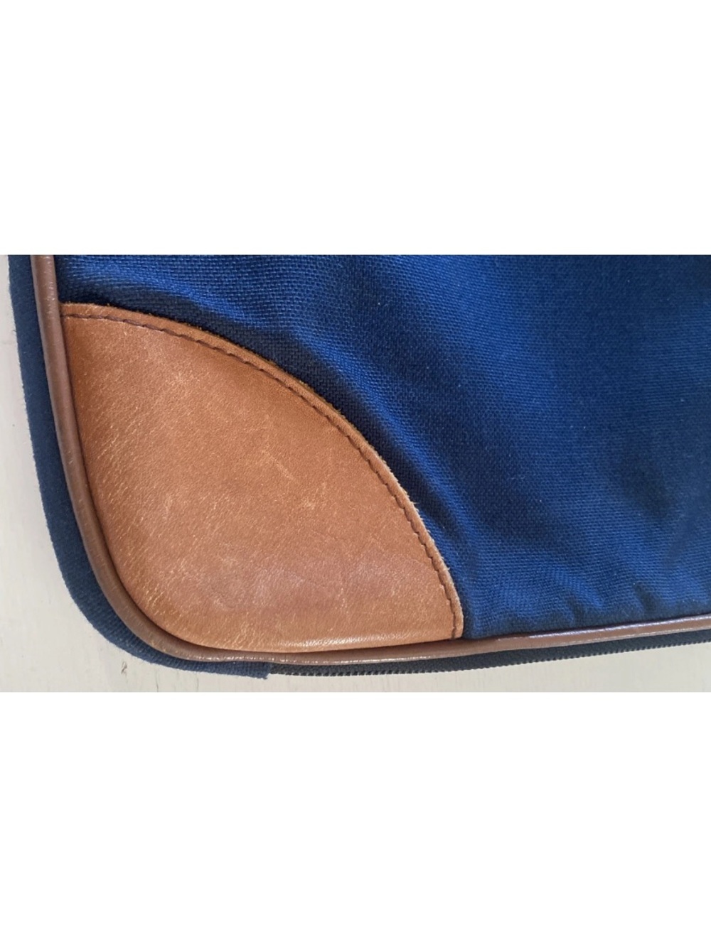 L.L. Bean Navy and Canvas Portfolio/Laptop Case with British Tan Leather Trim - Picture 9 of 13